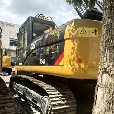 CAT324