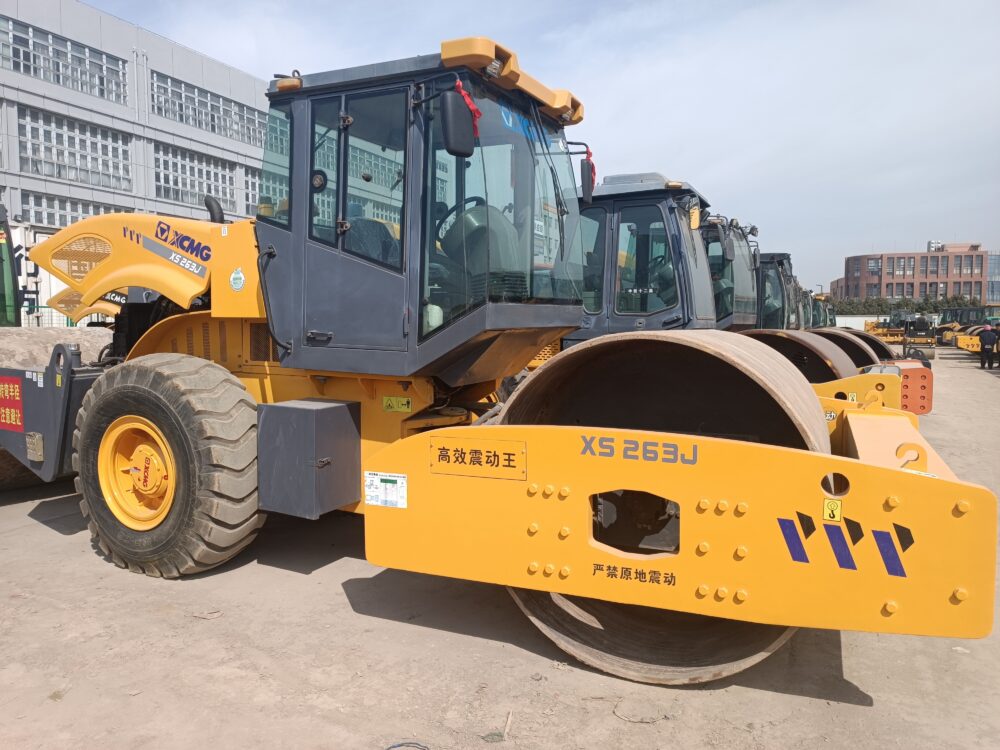 Road roller - Image 5