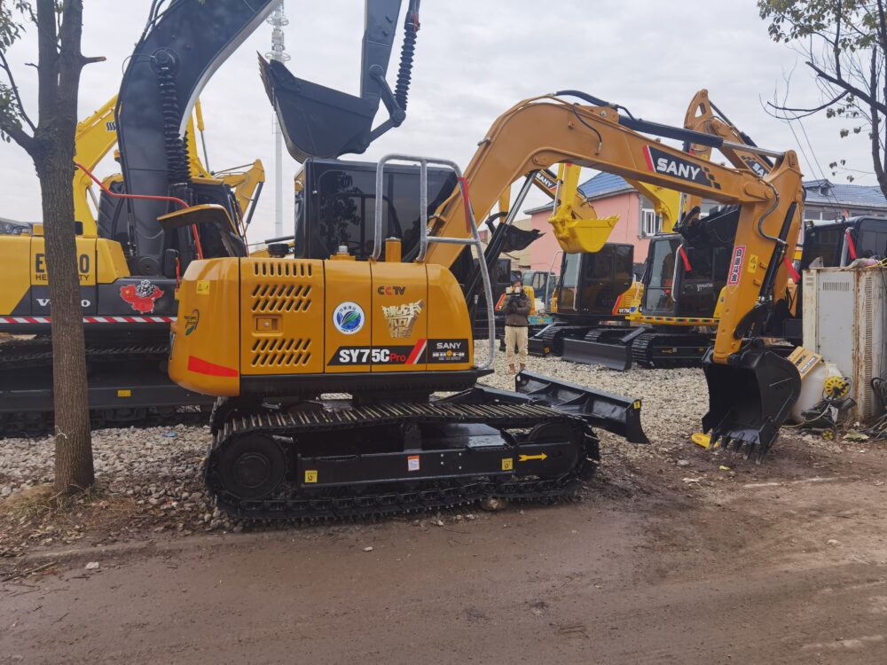Excavator - Image 8