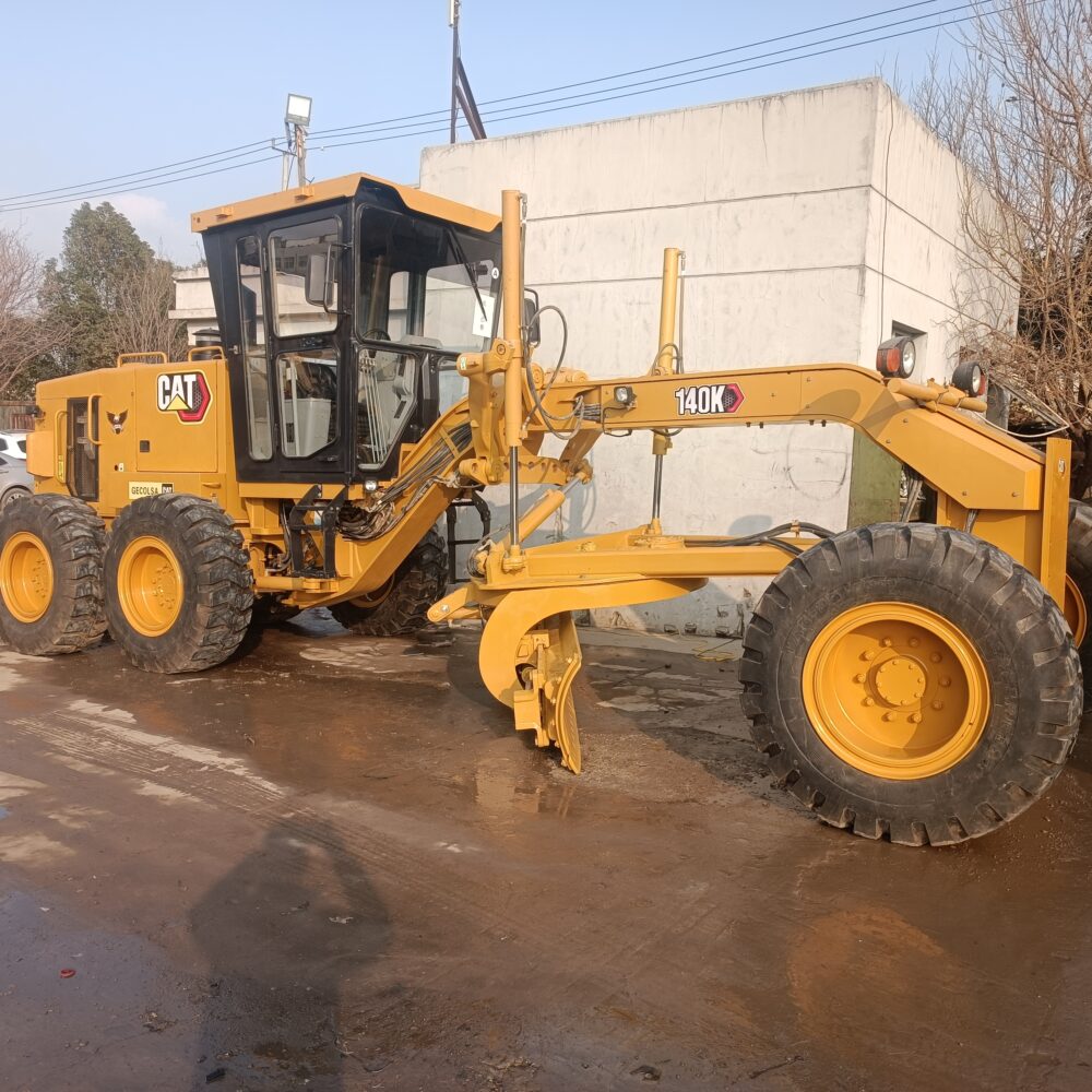 Grader - Image 4