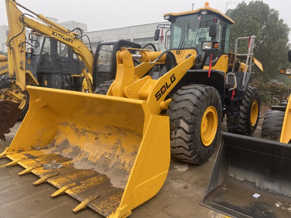 Loader - Image 6