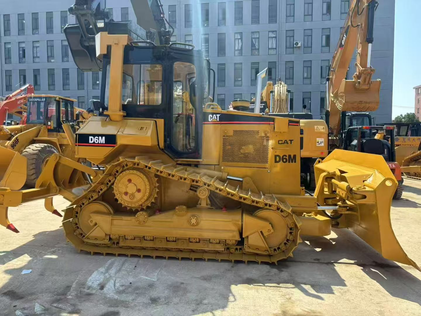 CAT D6M - Image 3