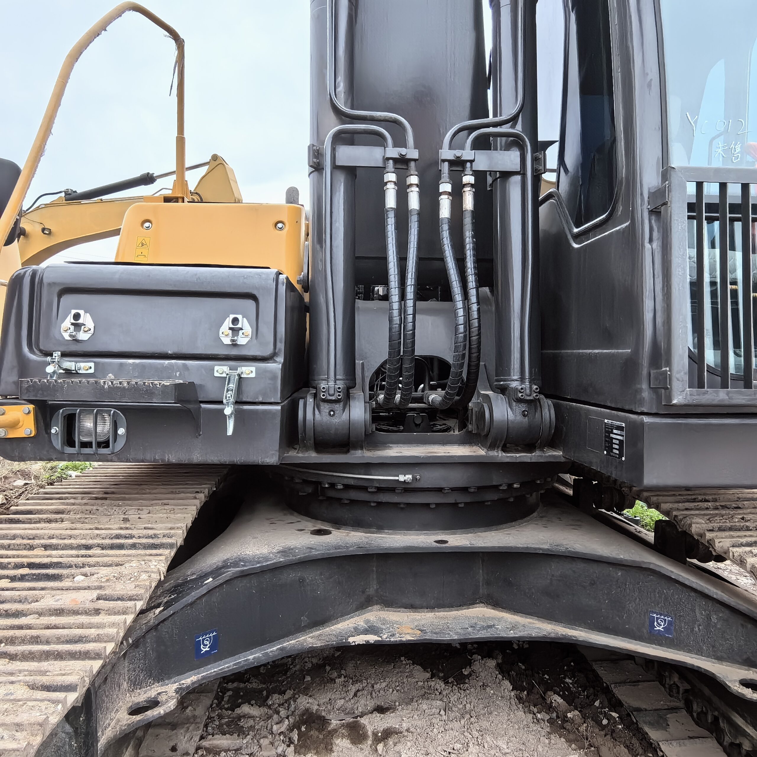 VOLVO EC210 - Image 2
