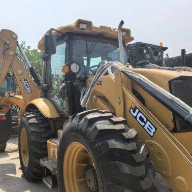 JCB 4CX
