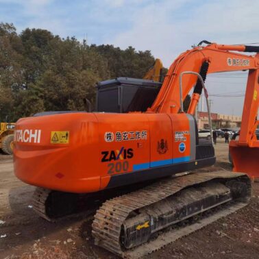 HITACHI ZX200